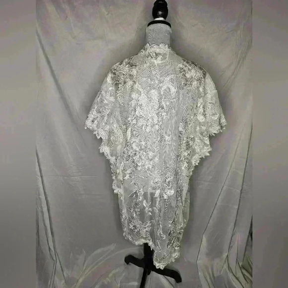 White brand lace bridal robe size M/L - Picture 3 of 7
